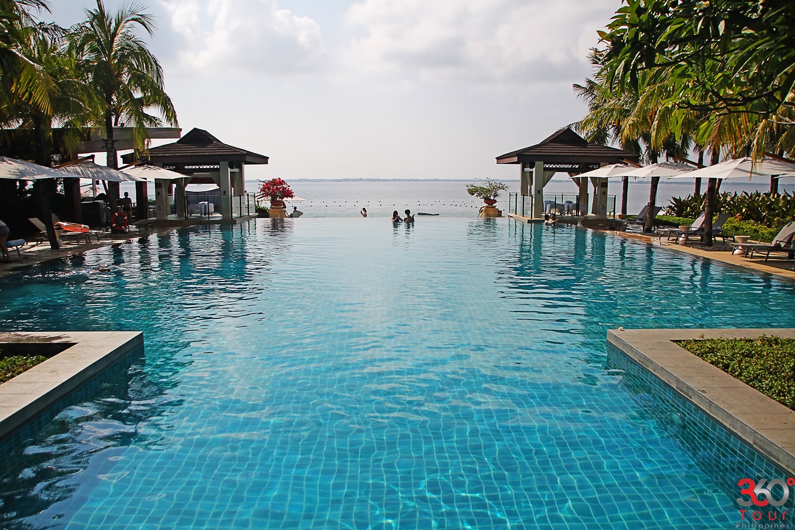 מלונות בפיליפינים 37 Crimson Resort Mactan — Philippines