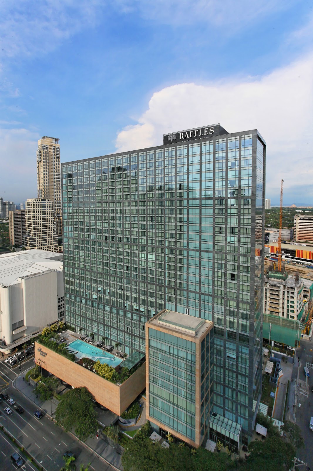 מלונות בפיליפינים 7 Raffles Makati — Philippines