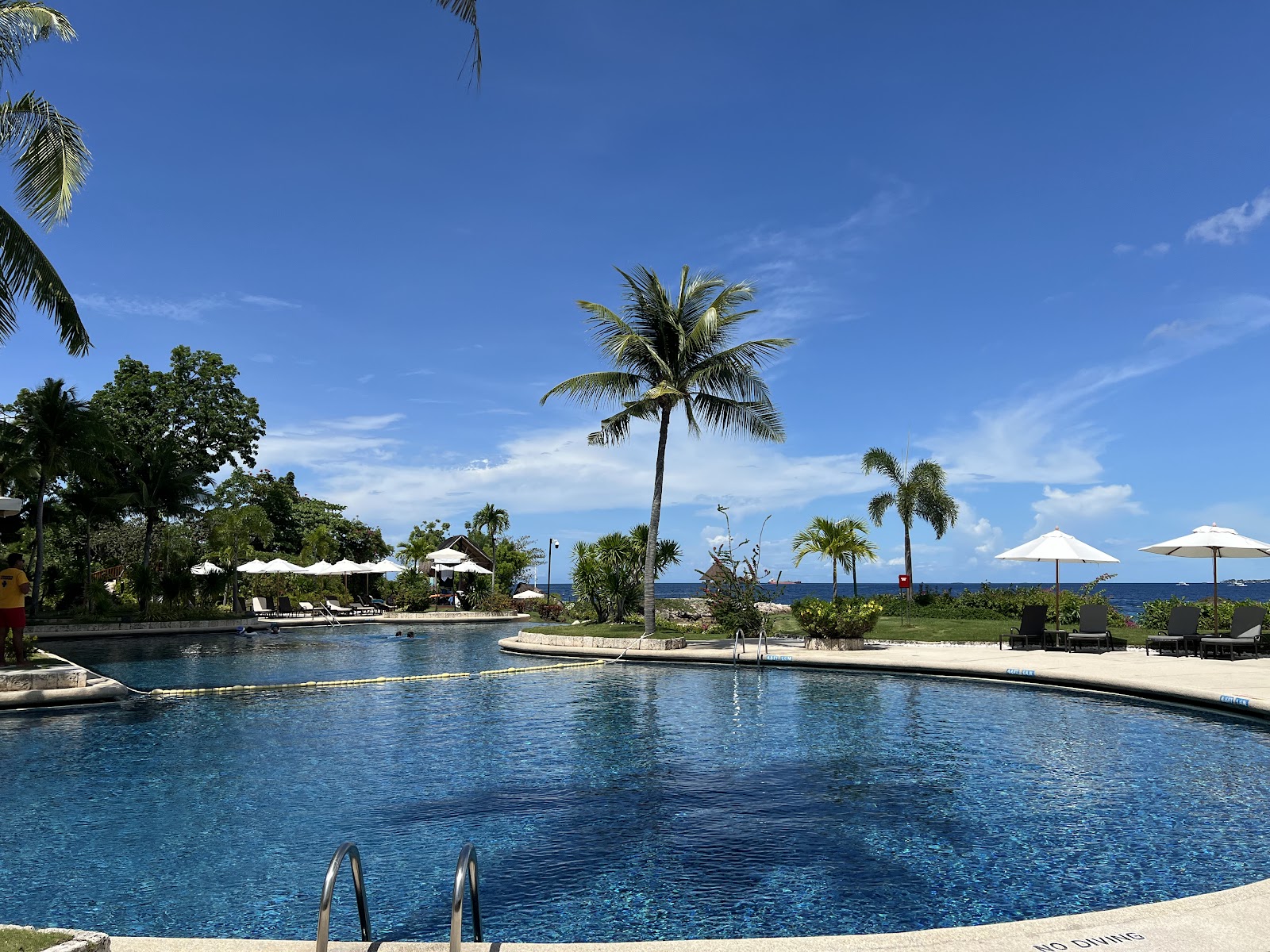 מלונות בפיליפינים 28 Shangri-La Mactan — Philippines