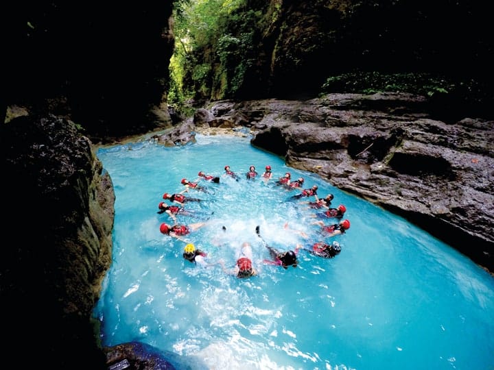 canyoneering cebu tourist spot 12